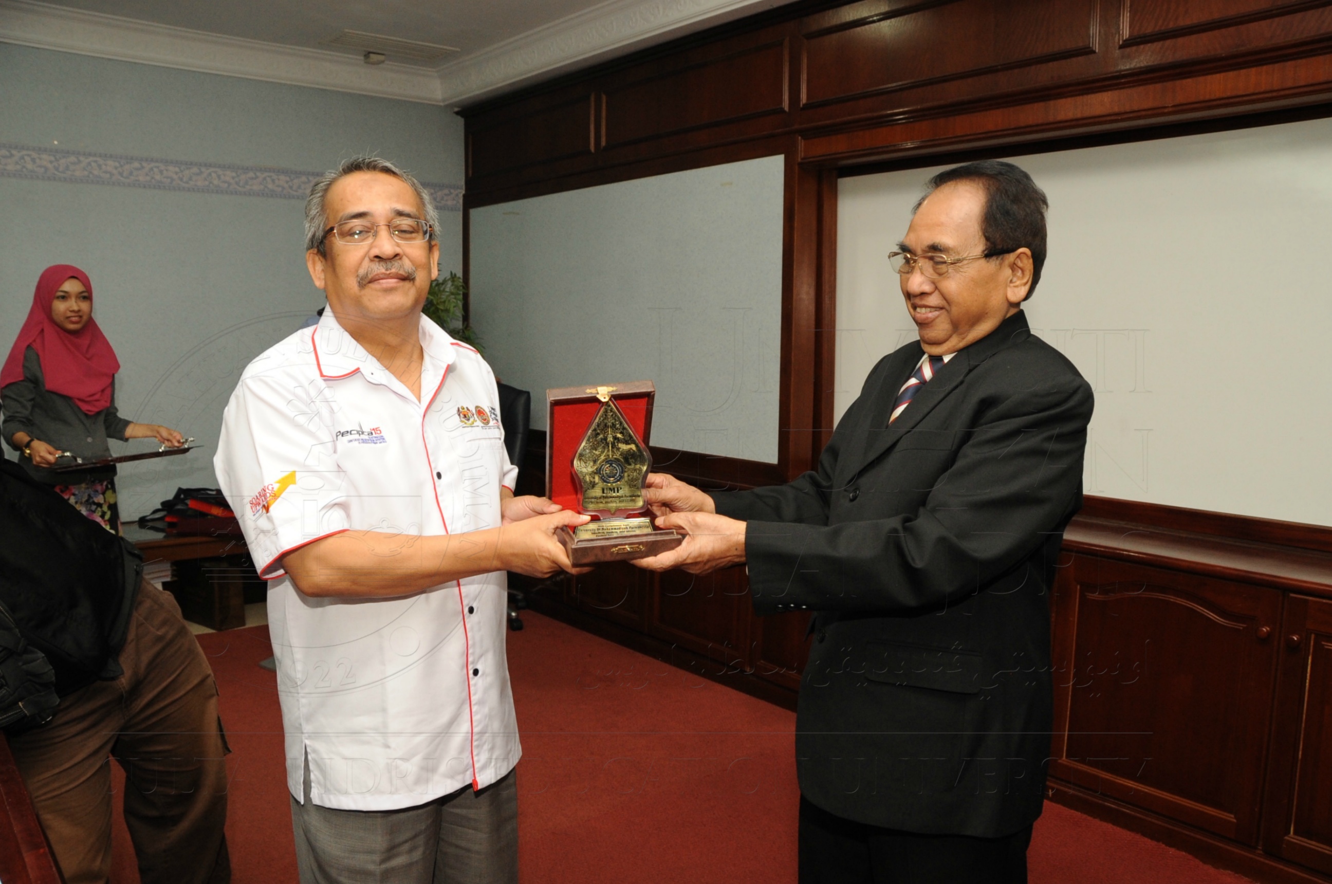  PRO16 6 Mou HAS 7909